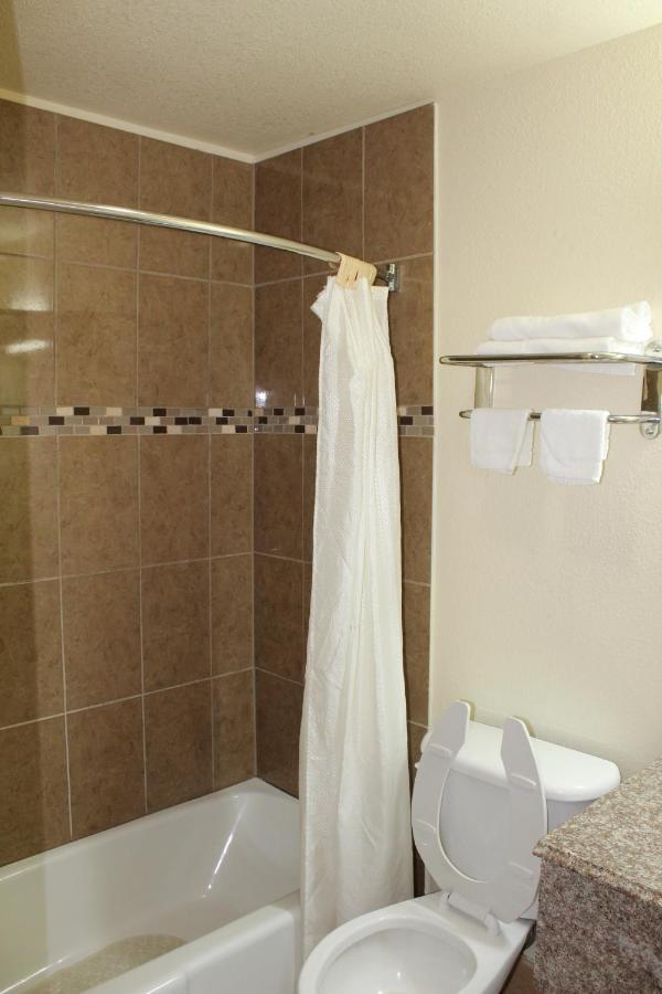 Evergreen Inn And R.V. Winnfield Luaran gambar