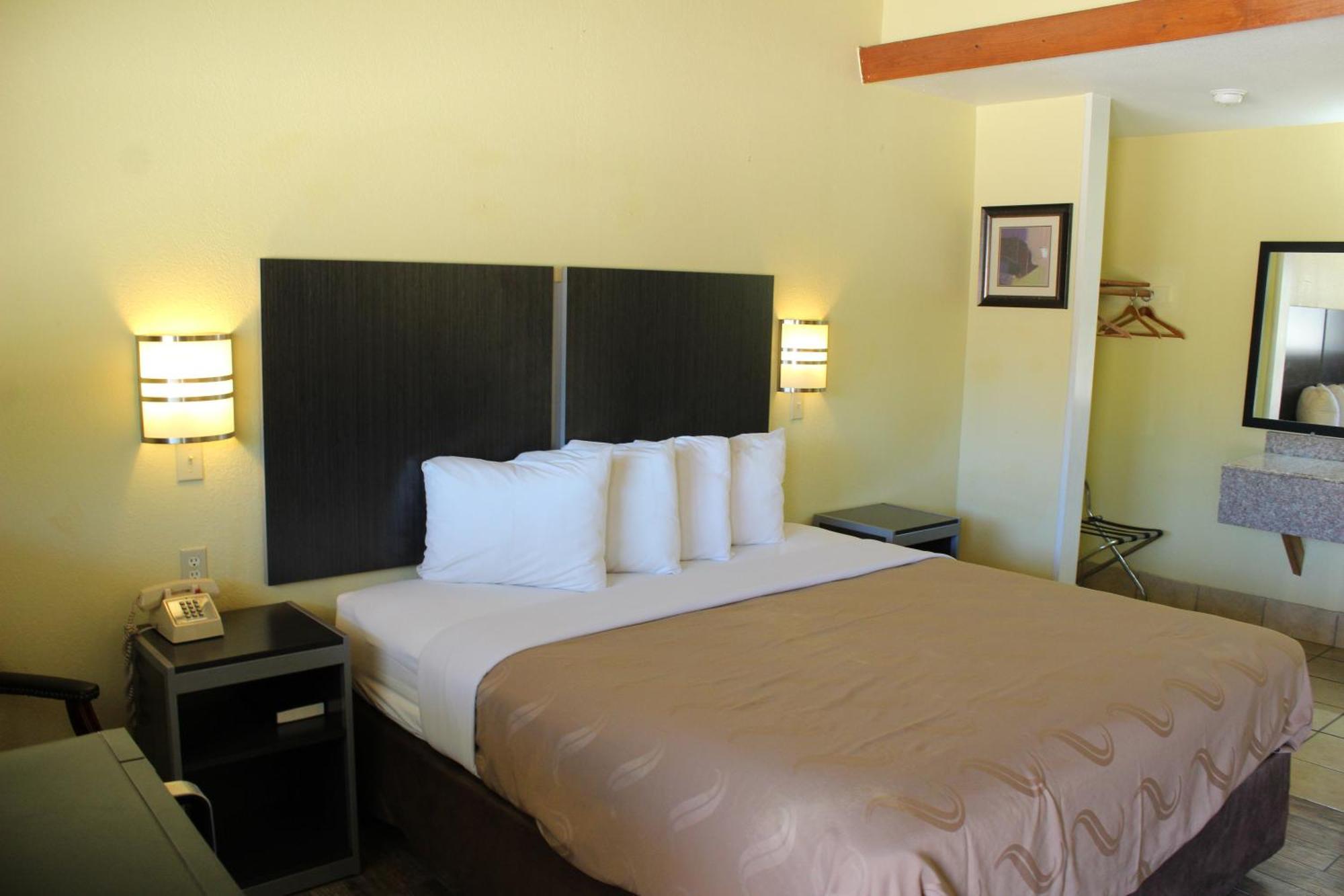 Evergreen Inn And R.V. Winnfield Luaran gambar