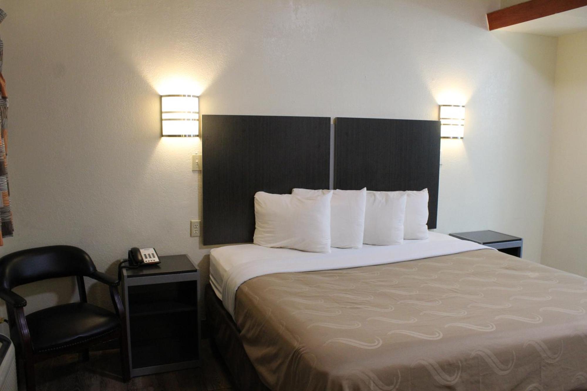 Evergreen Inn And R.V. Winnfield Luaran gambar